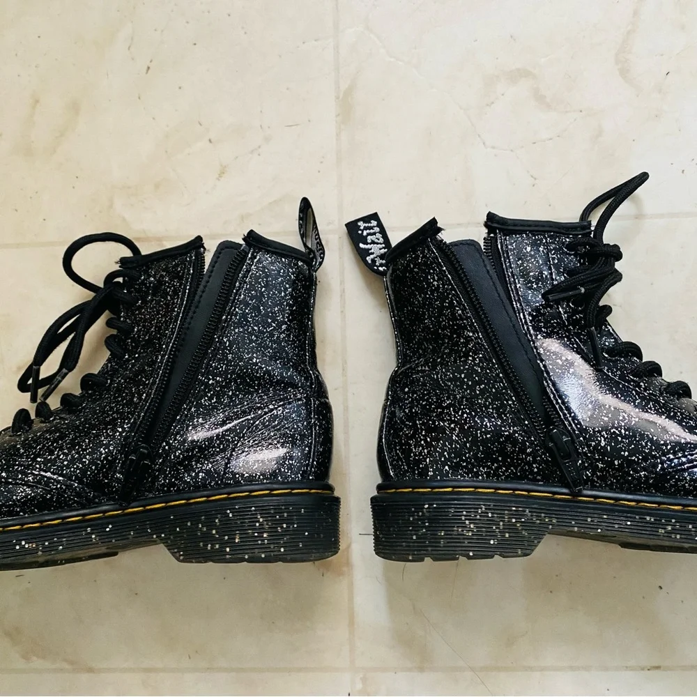 $75 Dr. Martens Junior 1460 Black Cosmic Silver Glitter Lace Up Zipper Boots 2
